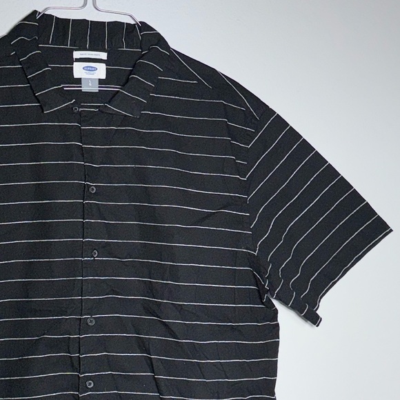 Men’s Striped Button Down Shirt - Picture 2 of 3
